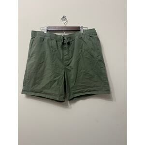 Preloved Gap Mens Shorts 6.5" Inseam in Green size XL
